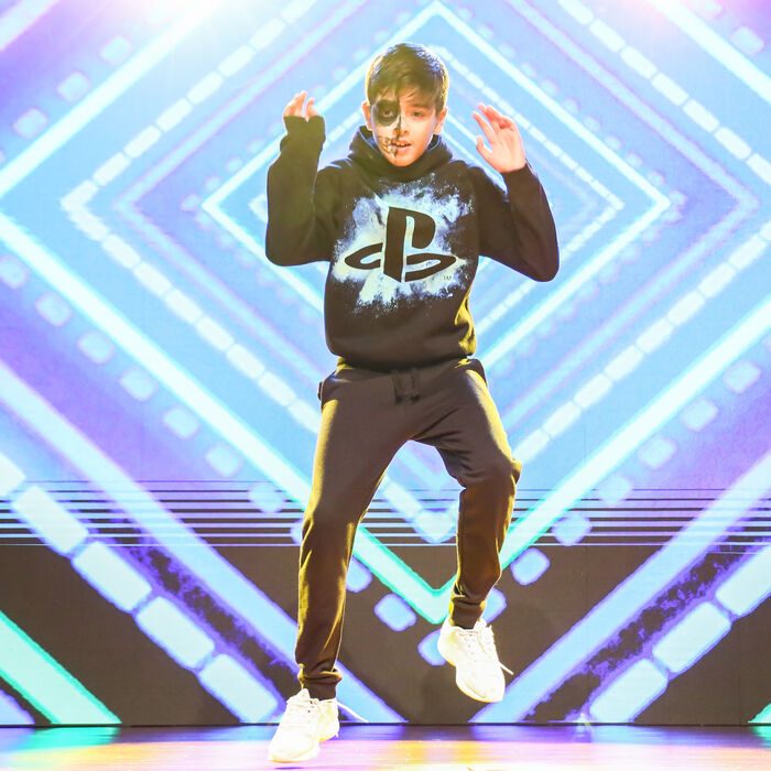 Dance Vaganza S1 performance photo
