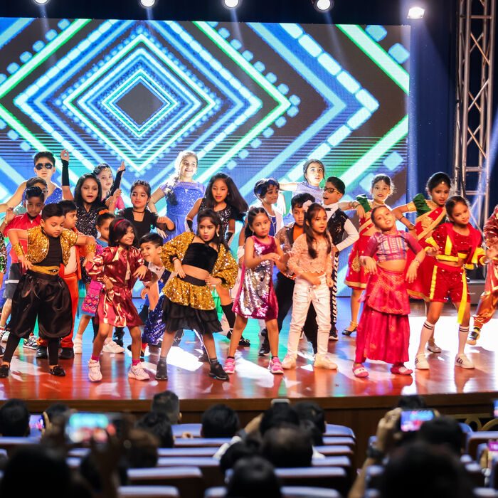 Dance Vaganza S1 performance photo